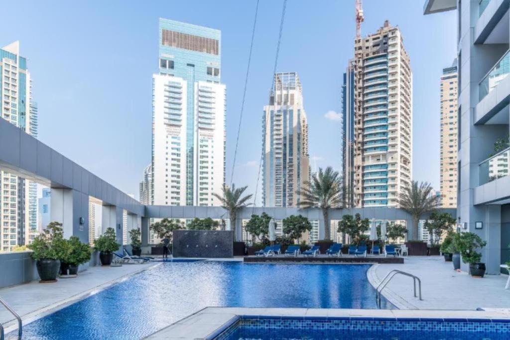 Luxury Modern In Marina With Sea View Dubai