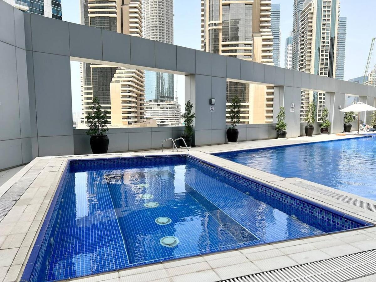 Luxury Modern In Marina With Sea View Apartment