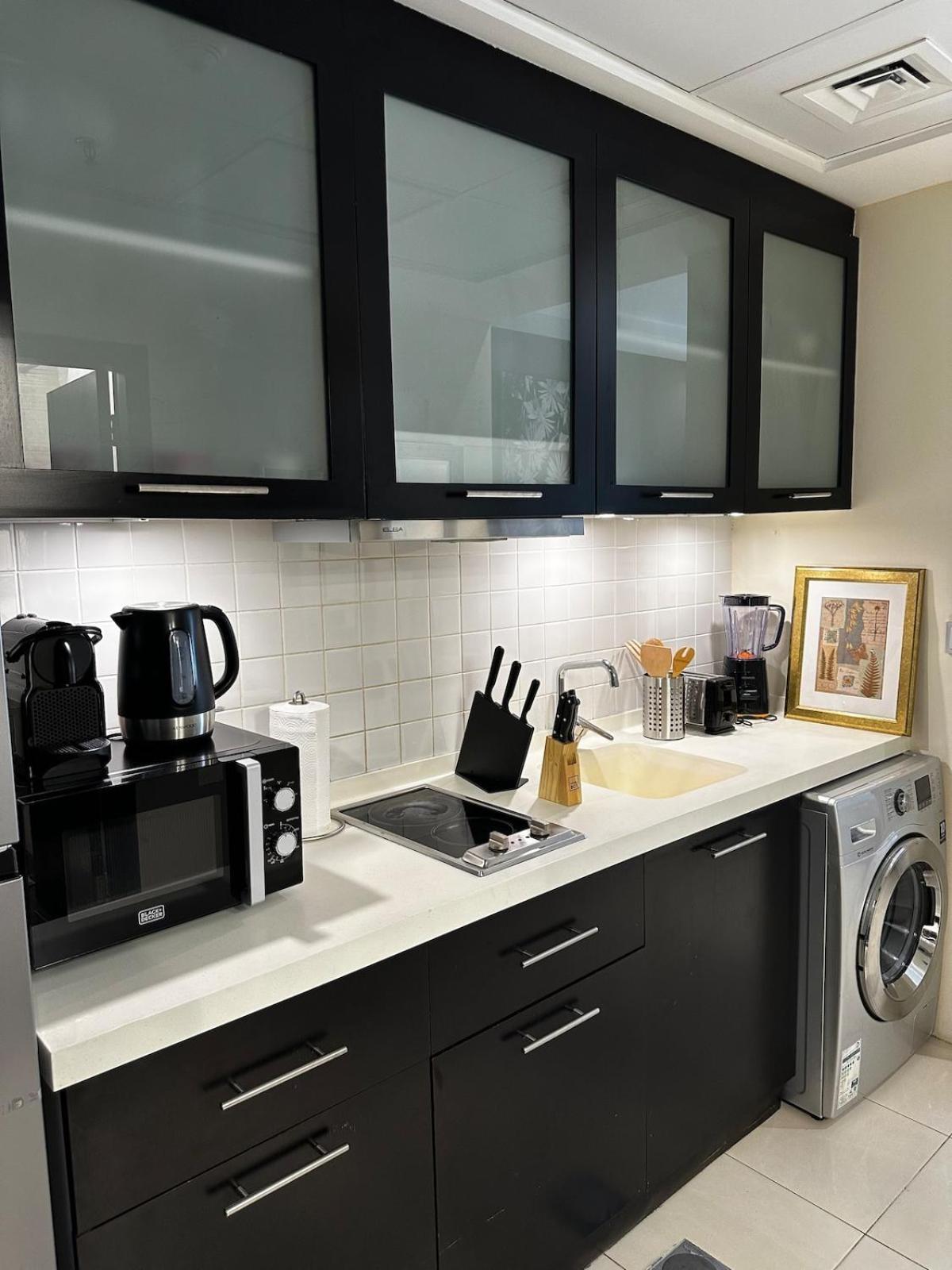 Luxury Modern In Marina With Sea View Apartment Dubai